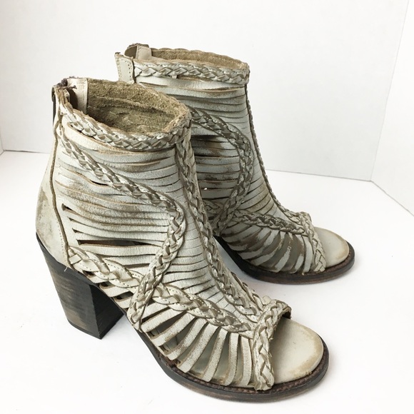 freebird Shoes - 🎉Host Pick 🎉SZ 9 Freebird Bela Caged Heels